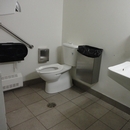 Salle de toilette située près de la cafétéria