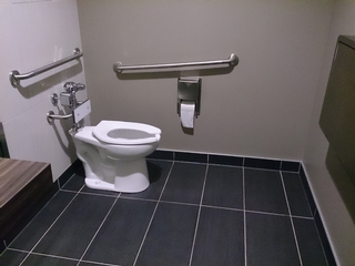 Salle de toilette mixte
