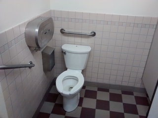 Toilette Femme / Bloc sanitaire du Parc