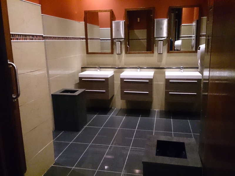 Lavabos - Salle de toilettes femmes