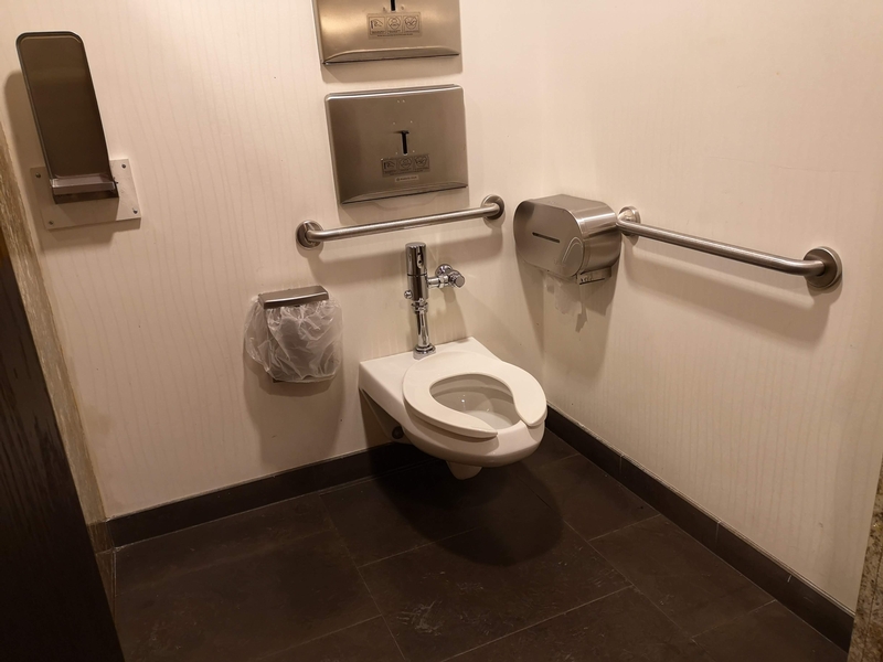 Salle de toilette Femme
