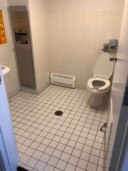 Salle de toilette mixte - Mezzanine
