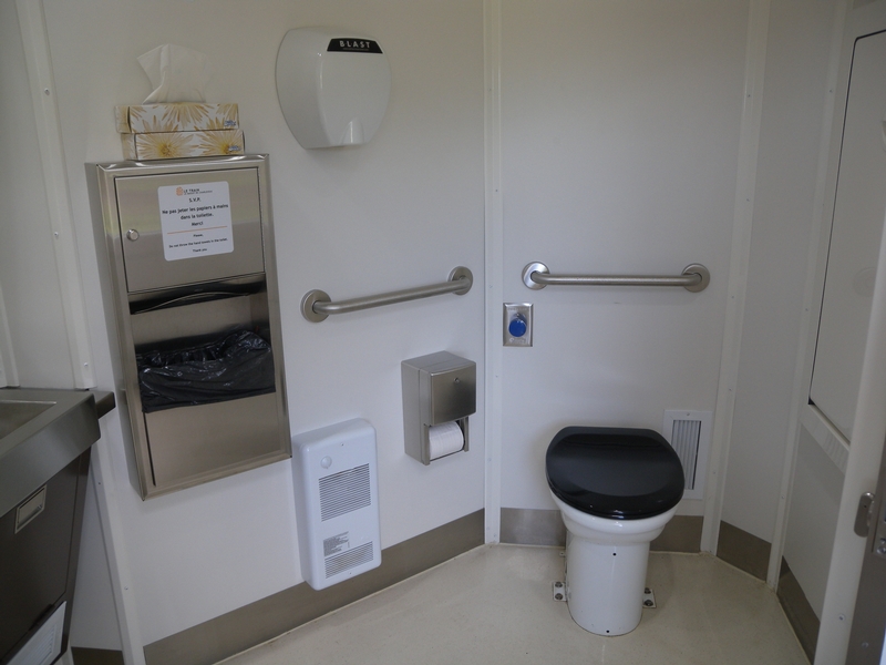 Salle de toilette accessible Train du Massif 2