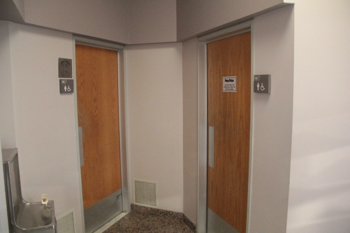 Portes salles de toilette