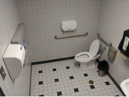 Salle de toilette cabine unique - niveau 1