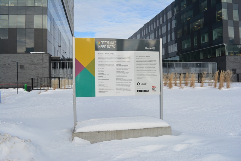Place des Montréalaises - panneaux d'exposition