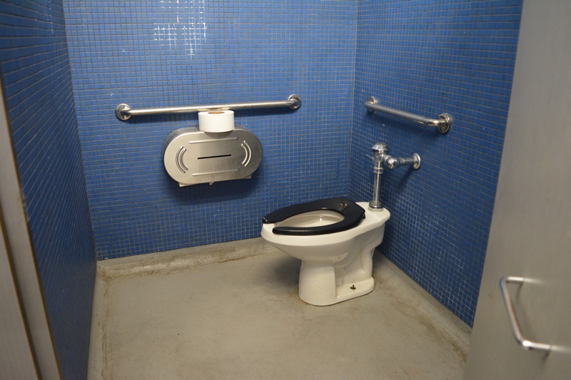 Cabinet de toilette accessible - Havre aux Glaces