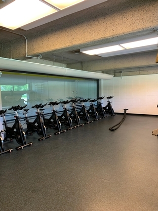 Salle d'entrainement Vélo-Spinning