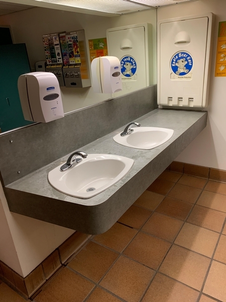 Salle de toilette - Pavillon administratif