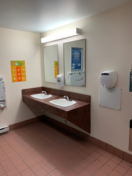 Salle de toilette - Maison de l'arbre Frédéric-Back