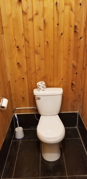 Salle de toilette (non-accessible)