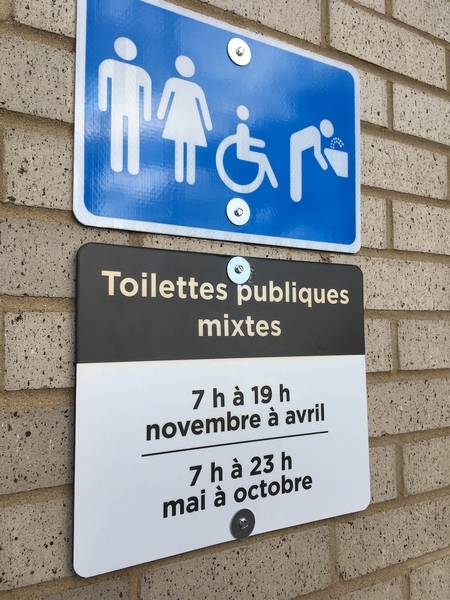 Salle de toilette accessible - Heures d'ouverture