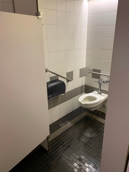 Salle de toilette - Mairie