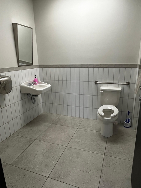 Salle de toilette réception