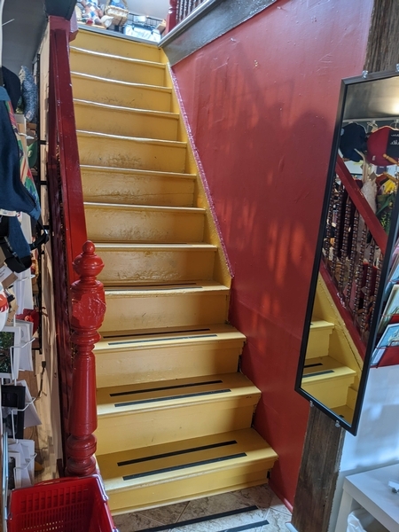 Escalier menant à l'étage