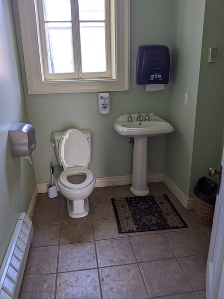 Toilette non accessible à l'étage