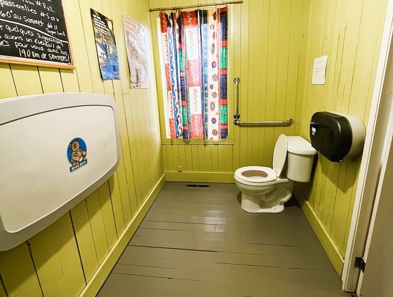 Accueil St-Fabien - salle de toilette