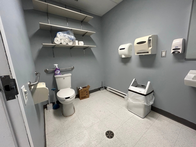 Salle de toilette homme