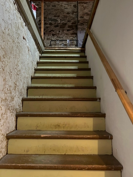Escalier menant au grenier