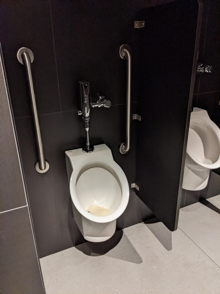 Salle de toilette adaptée au 20ème étage