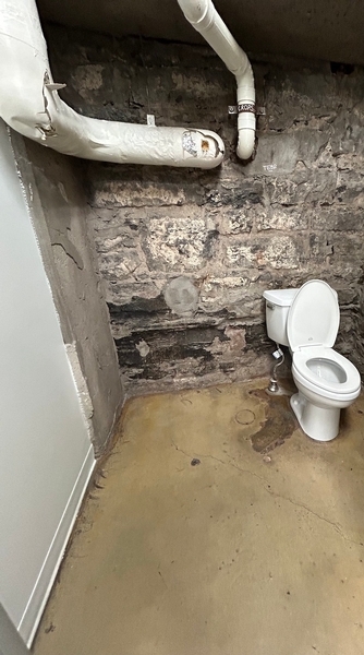 Toilette homme - Salle de Commune 
