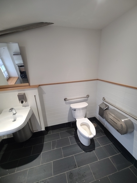Salle de toilette - Ancienne poudrerie française