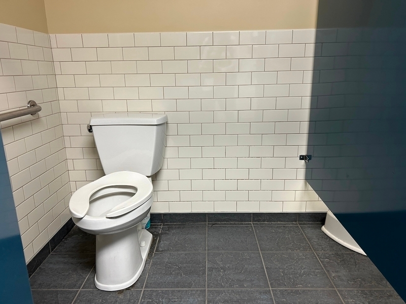 Toilette et zone de transfert