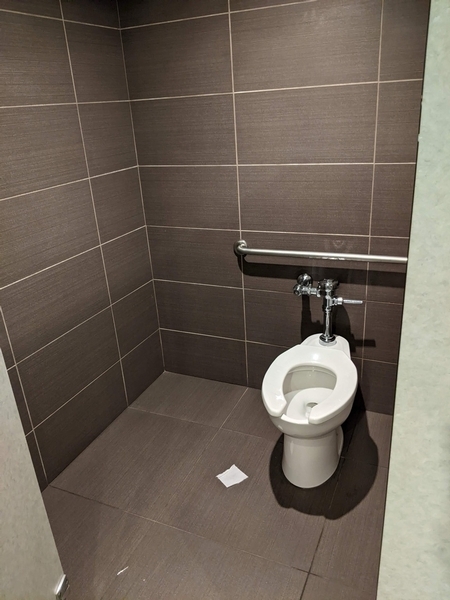 Salle de toilette hommes