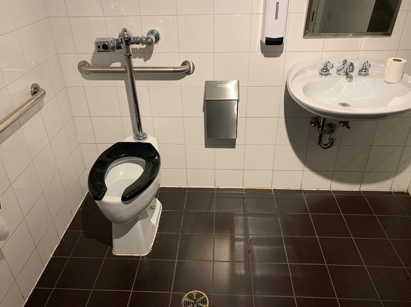 Salle de toilette au 1er étage