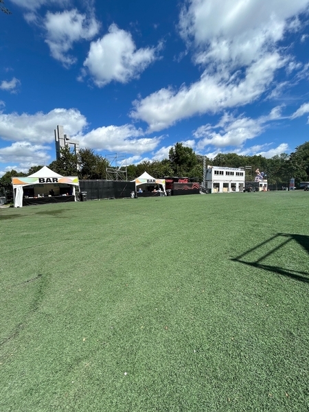 Zone de restauration (près de la scène secondaire)