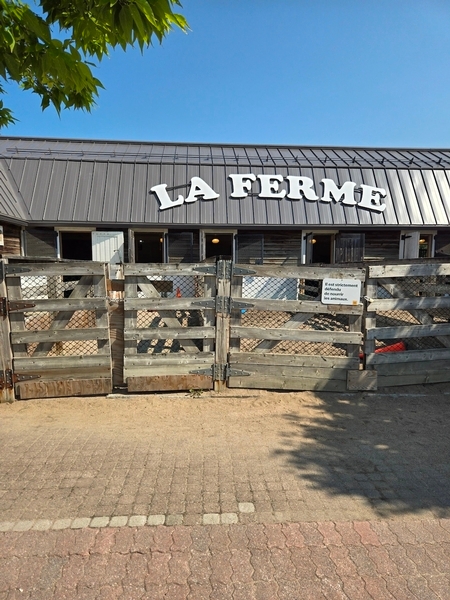 Extérieur de la Ferme