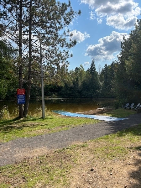 Plage du Lac lamoureux